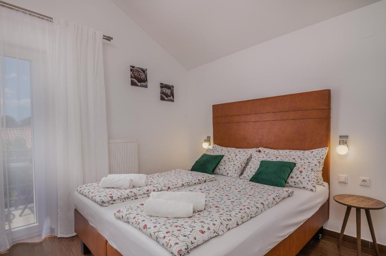 Apartment Marina Malinska Luaran gambar