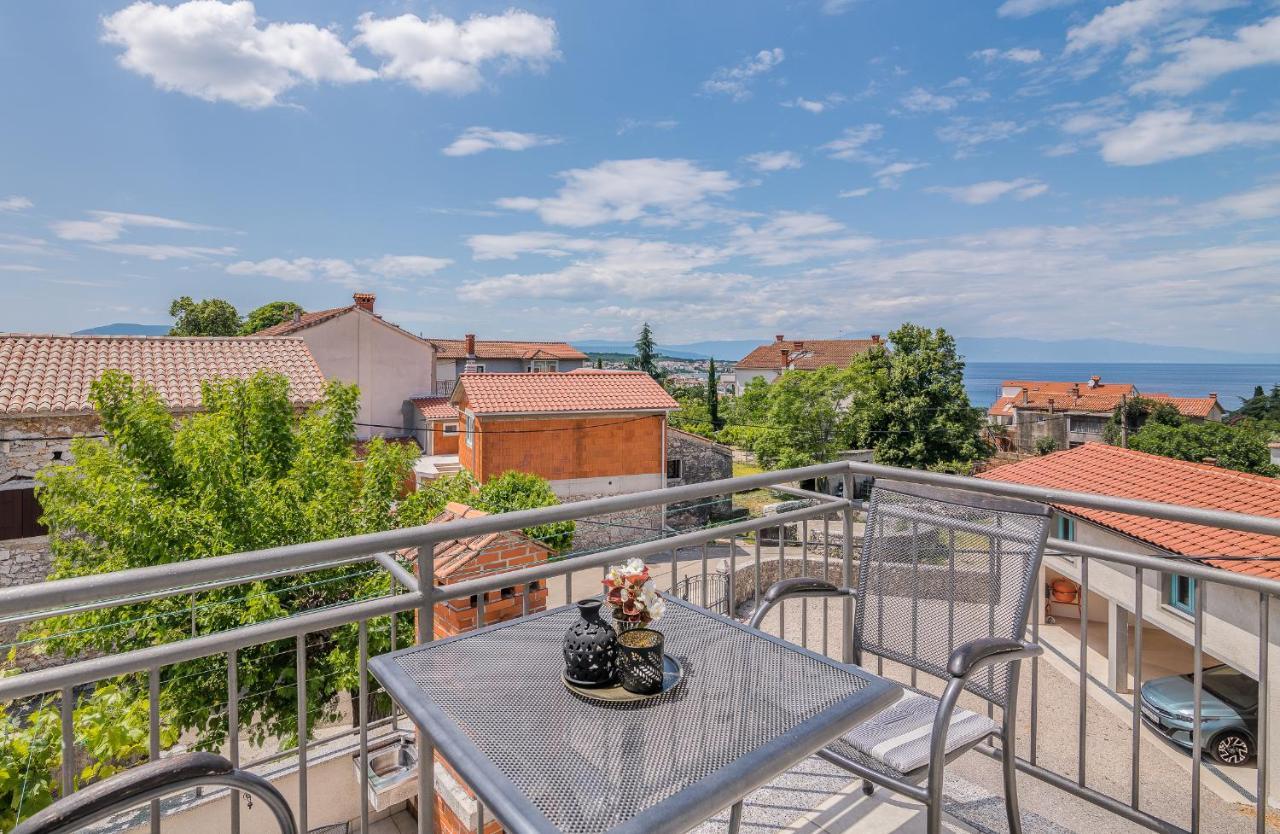 Apartment Marina Malinska Luaran gambar