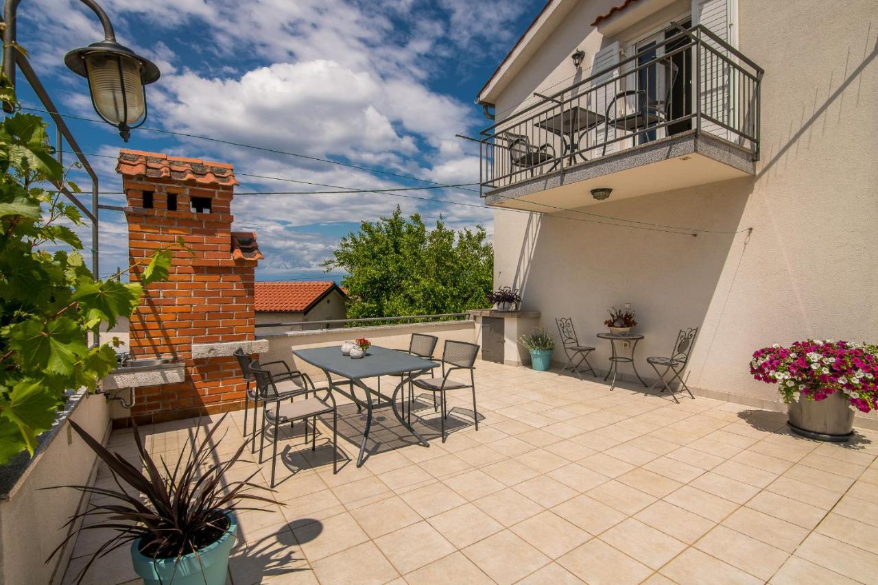 Apartment Marina Malinska Luaran gambar