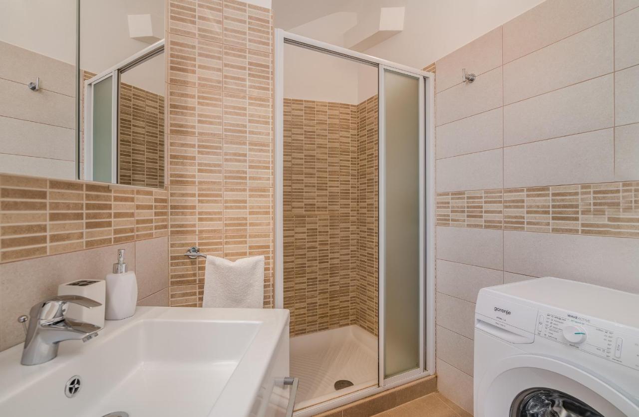 Apartment Marina Malinska Luaran gambar