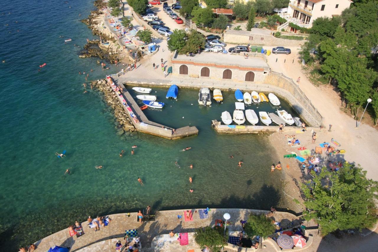 Apartment Marina Malinska Luaran gambar